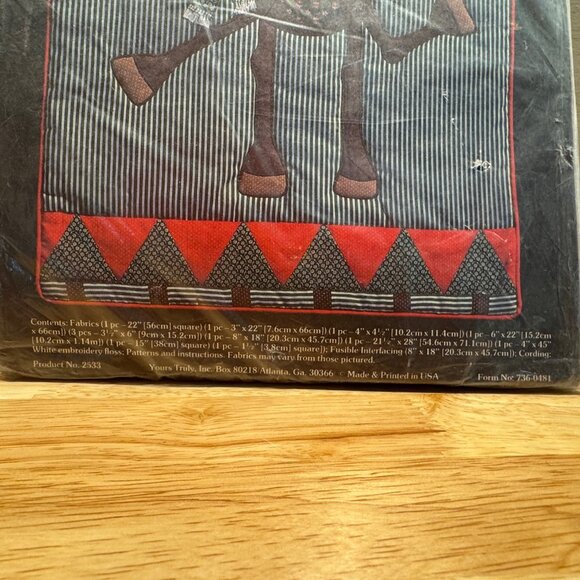 REINDEER WALL HANGING Applique Kit Christmas Décor Yours Truly Vintage NWOT - Picture 4 of 5